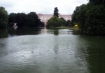 UK 2001-040a